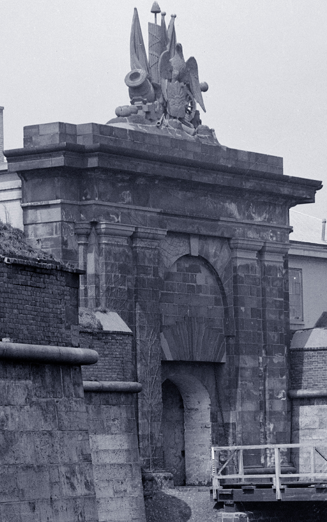 Sally port